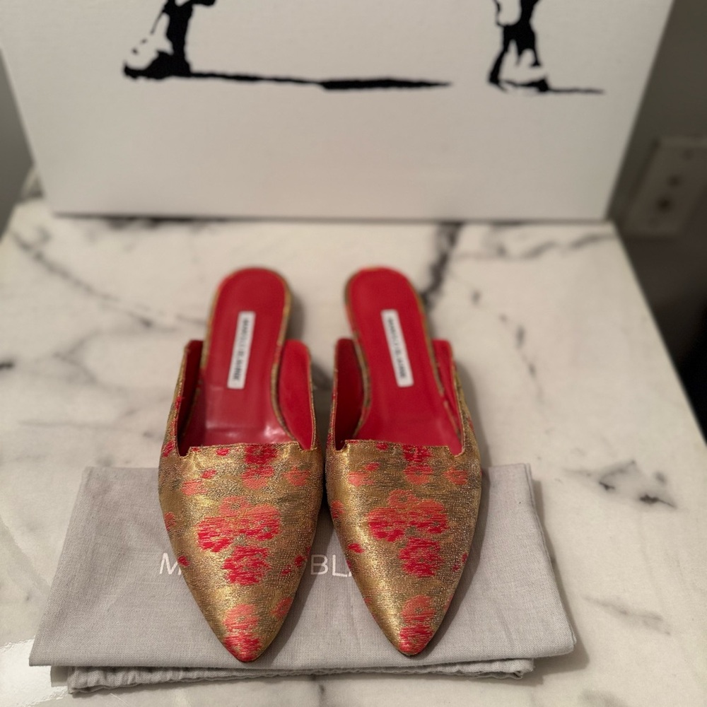 Manolo Blahnik Brocade Red and Gold Ruby Mules